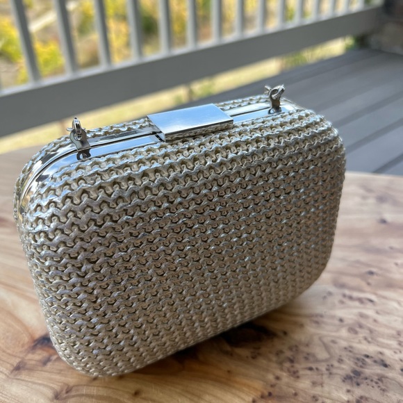 Expressions NYC Clutch W/ Removable Chain Strap NWT - Picture 3 of 12